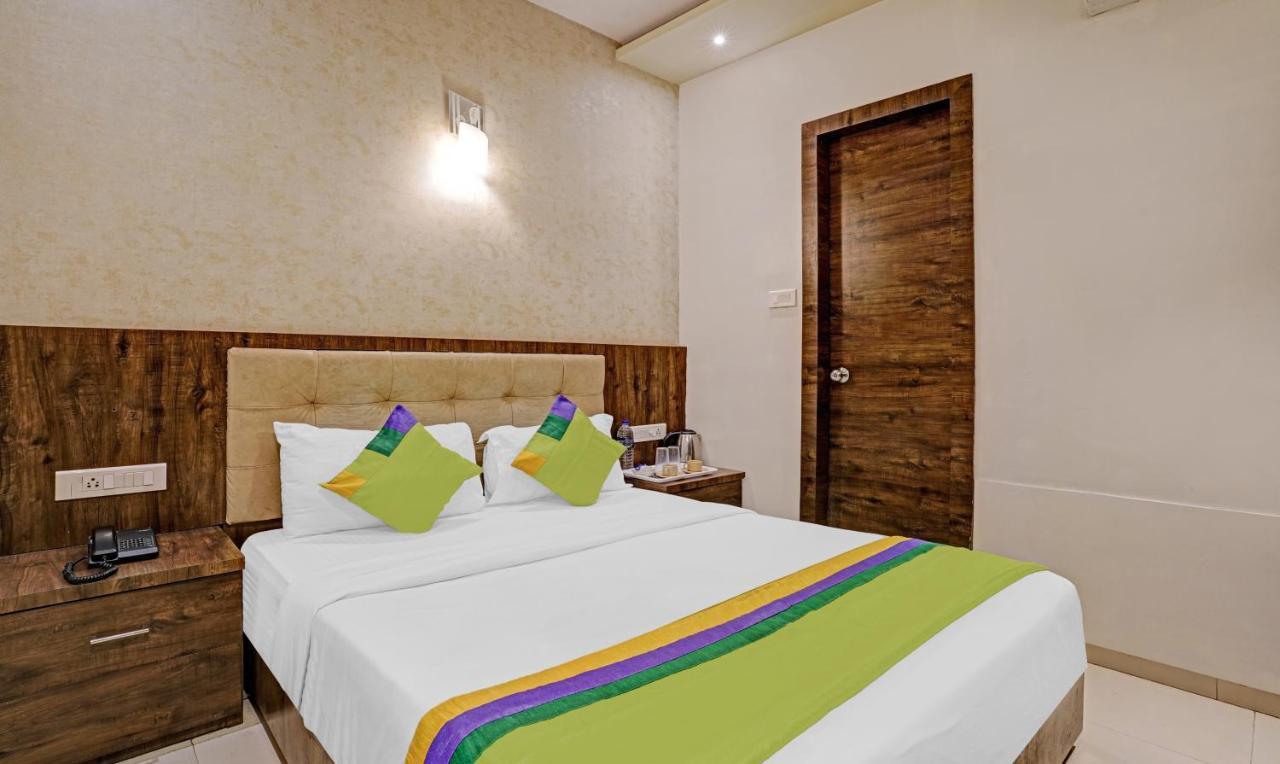 Hotel Bkc Mannat Мумбаї Екстер'єр фото