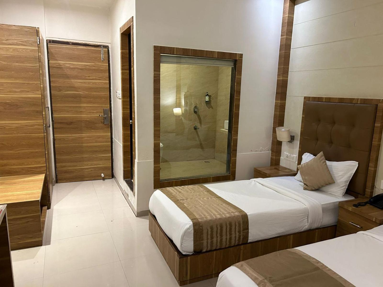 Hotel Bkc Mannat Мумбаї Екстер'єр фото