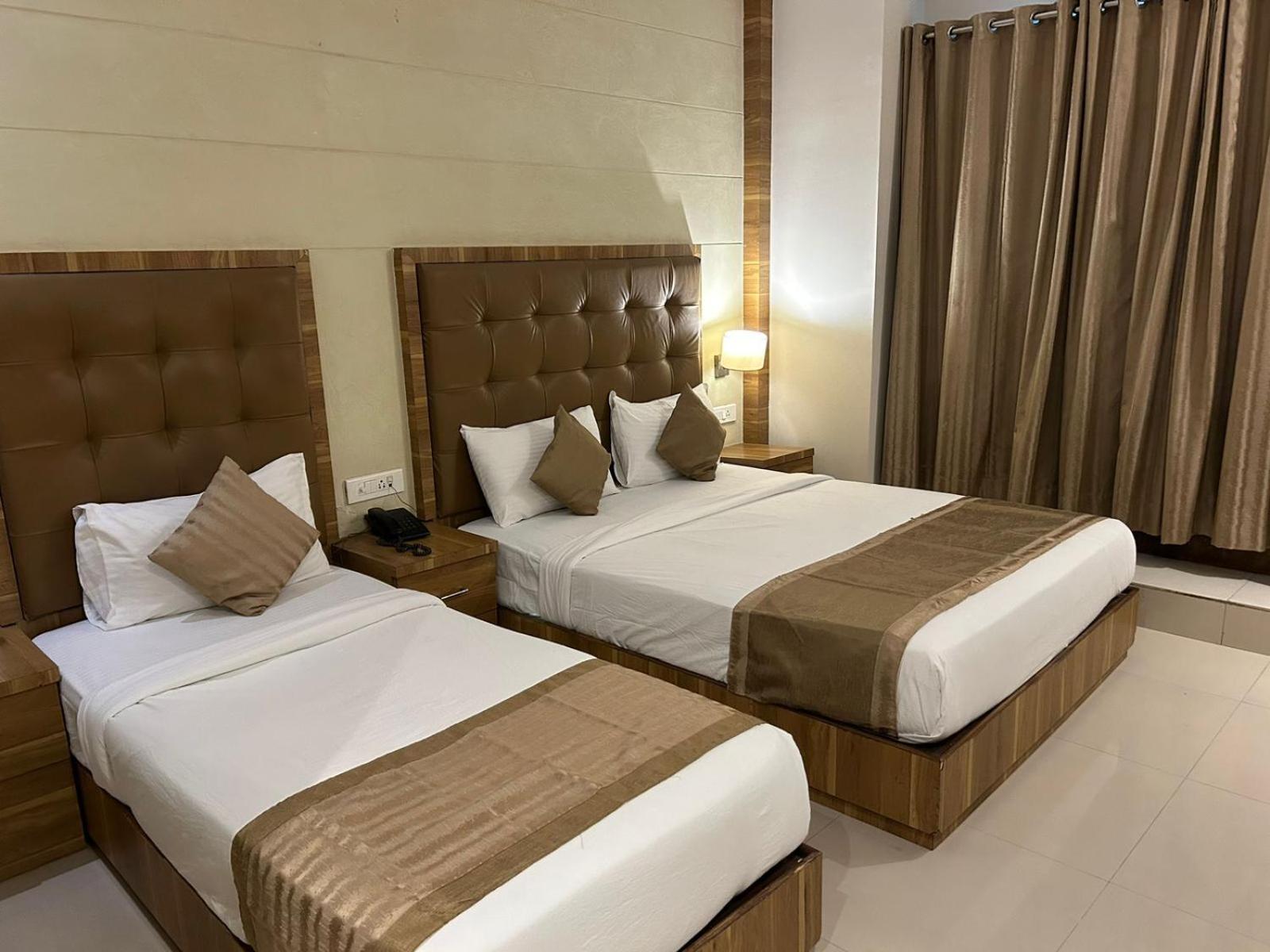Hotel Bkc Mannat Мумбаї Екстер'єр фото