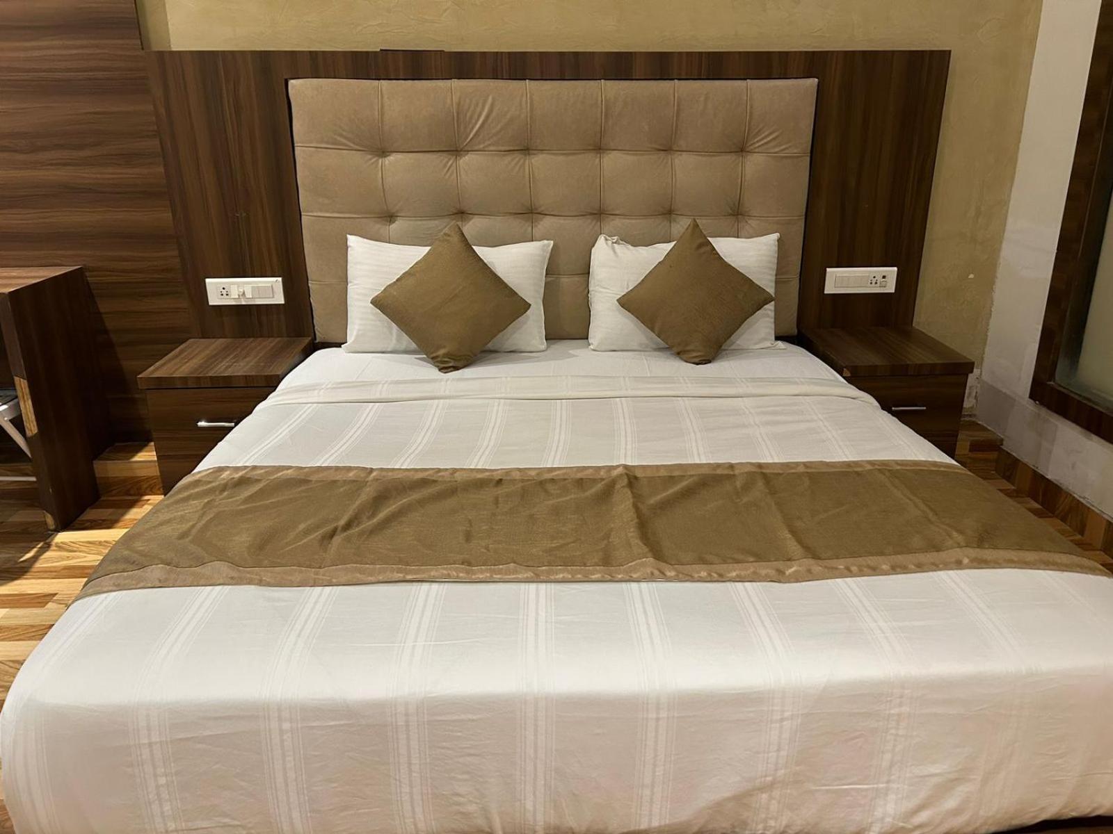 Hotel Bkc Mannat Мумбаї Екстер'єр фото