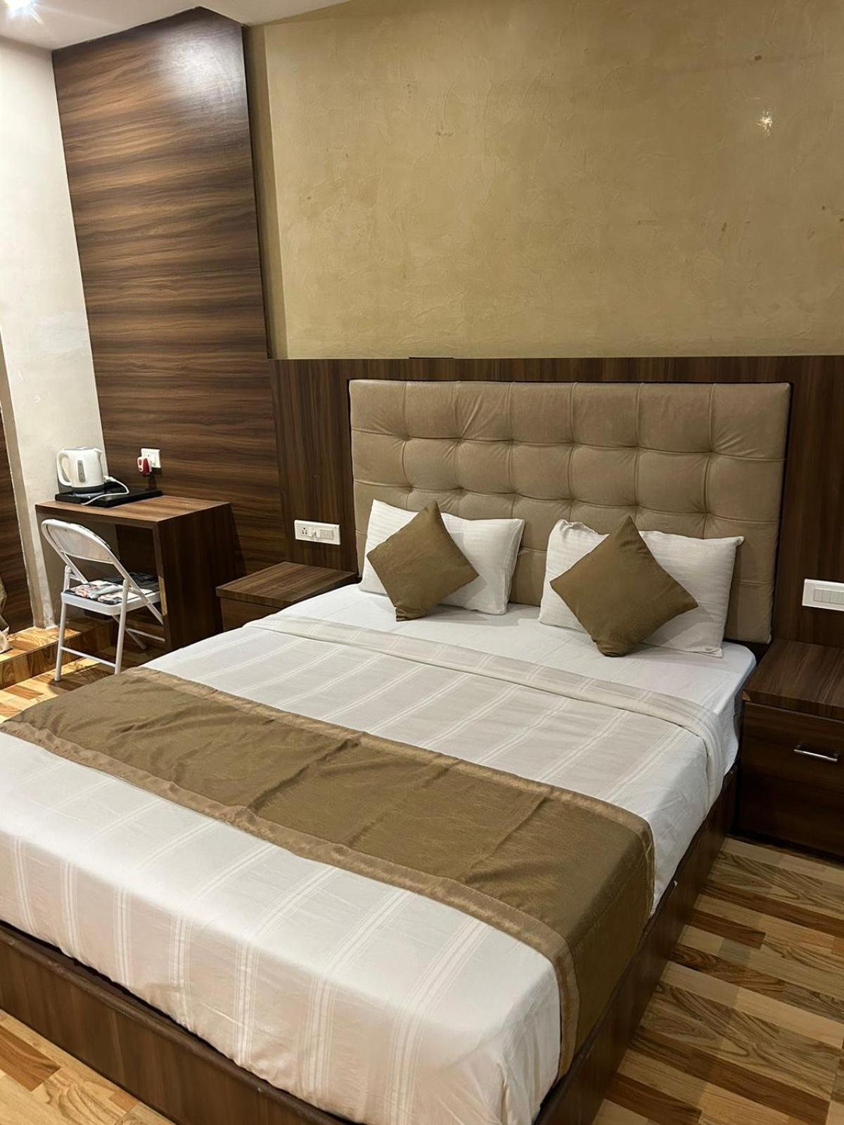 Hotel Bkc Mannat Мумбаї Екстер'єр фото