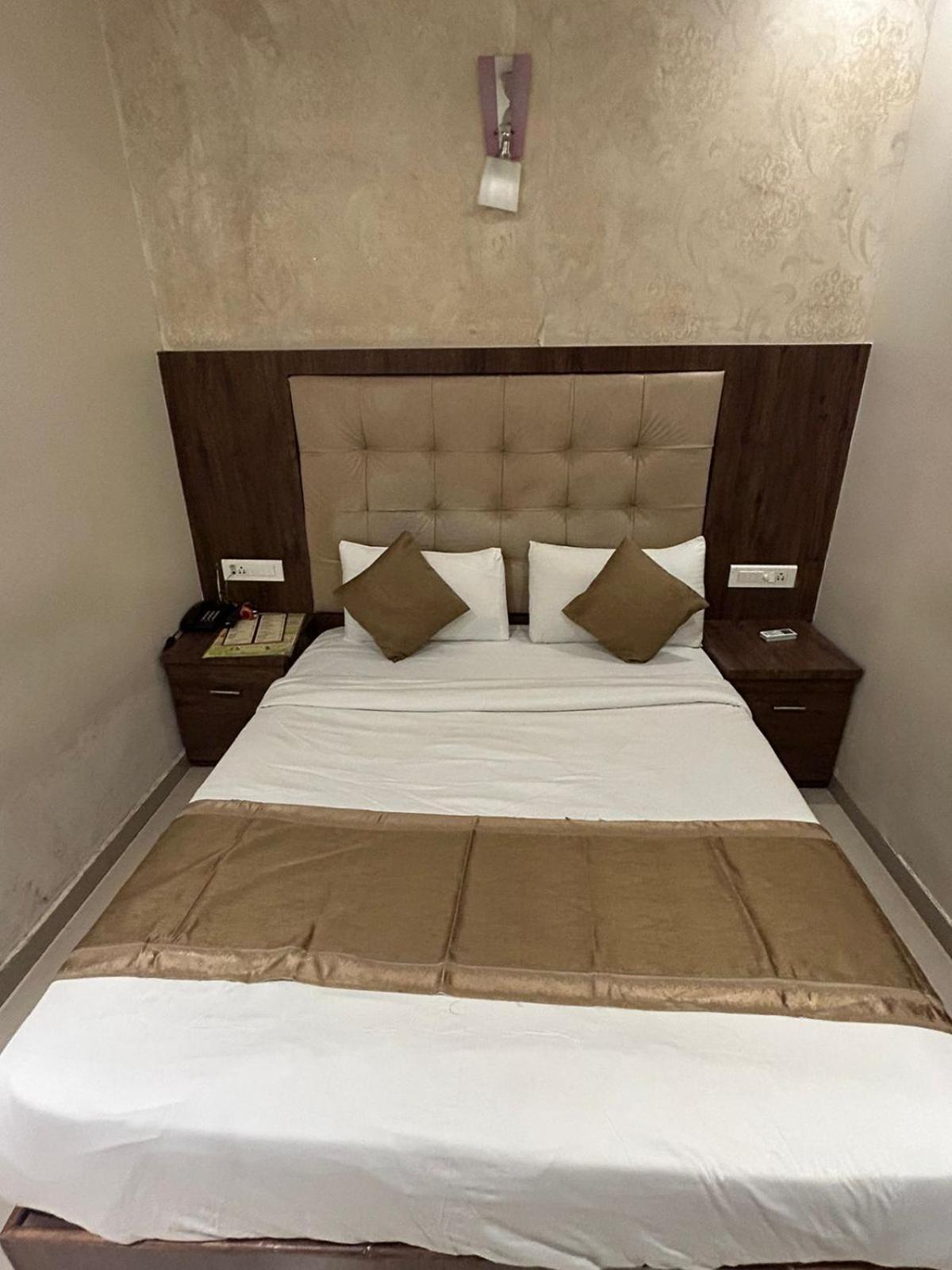 Hotel Bkc Mannat Мумбаї Екстер'єр фото